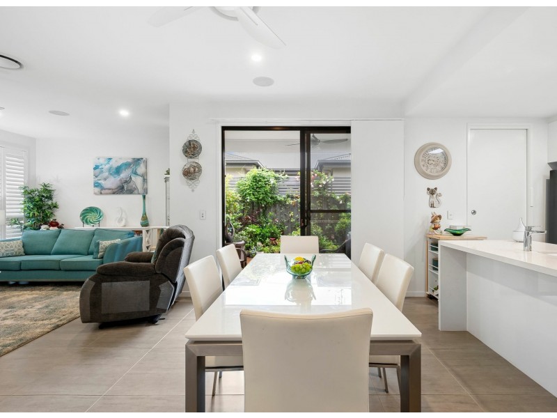 8/596 – 600 David Low Way, Pacific Paradise QLD 4564