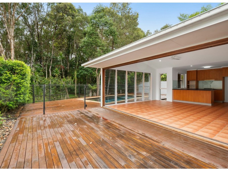 24 Baker-Finch Place, Twin Waters QLD 4564