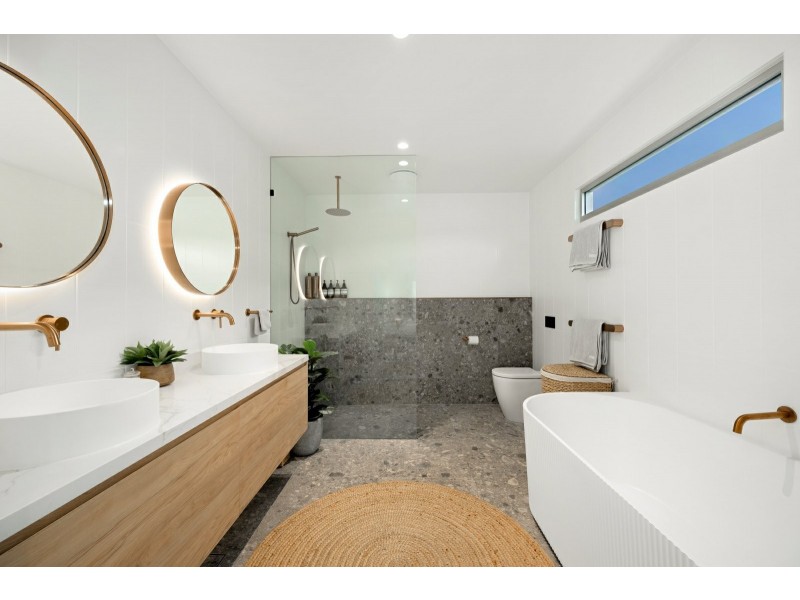 58/80 North Shore Road, Twin Waters QLD 4564