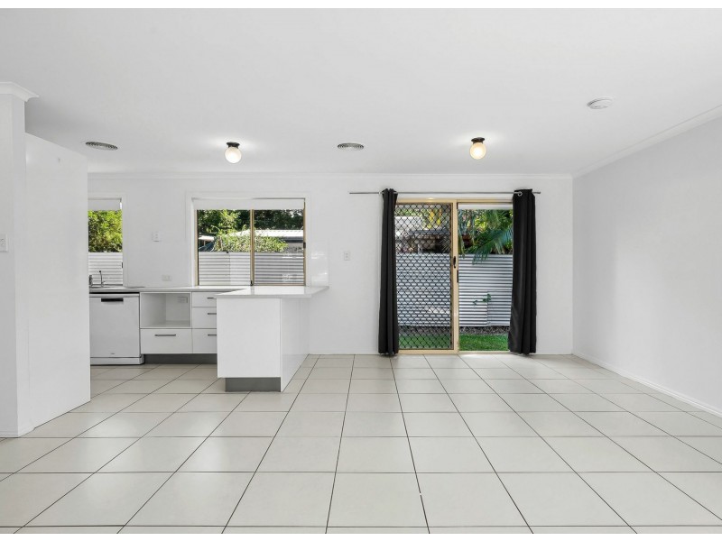 9 Kandoo Street, Pacific Paradise QLD 4564