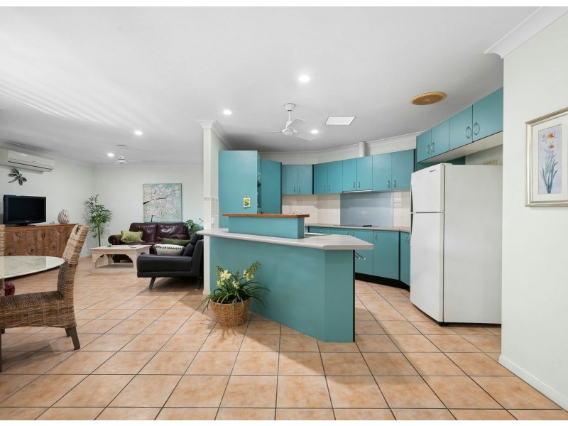 44 Wattlebird Drive, Twin Waters QLD 4564
