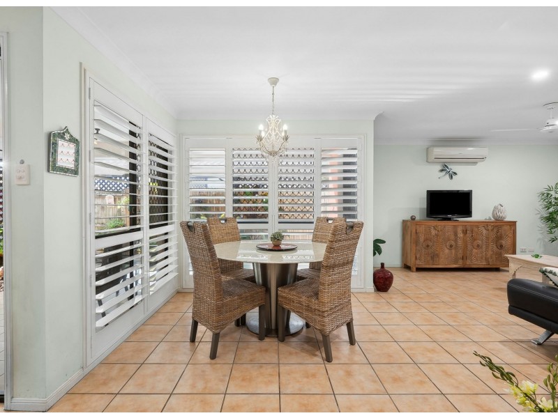 44 Wattlebird Drive, Twin Waters QLD 4564