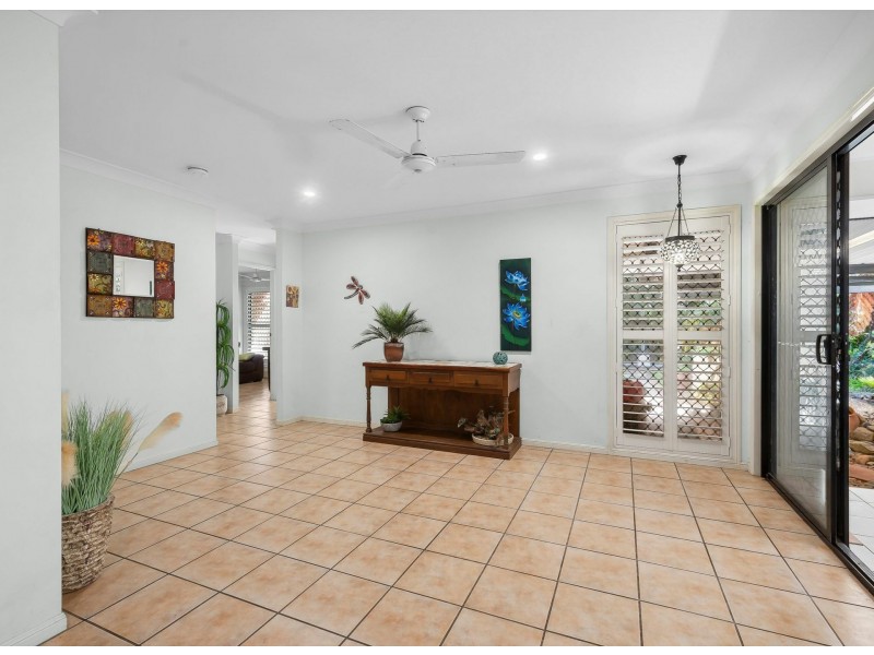 44 Wattlebird Drive, Twin Waters QLD 4564