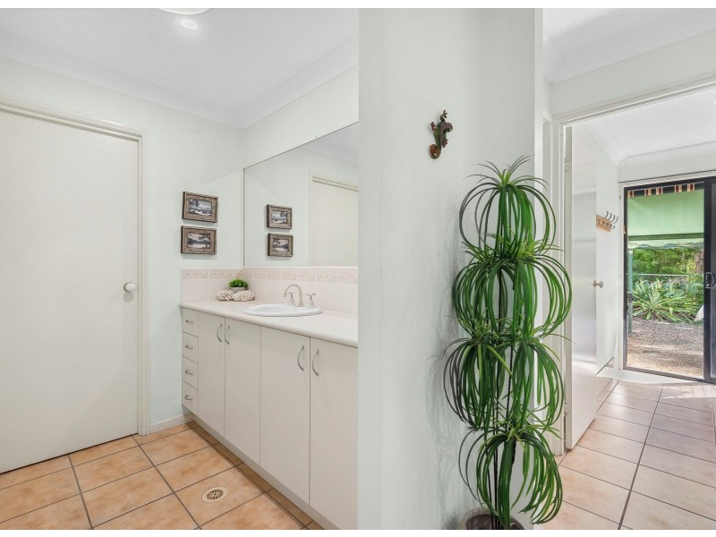 44 Wattlebird Drive, Twin Waters QLD 4564