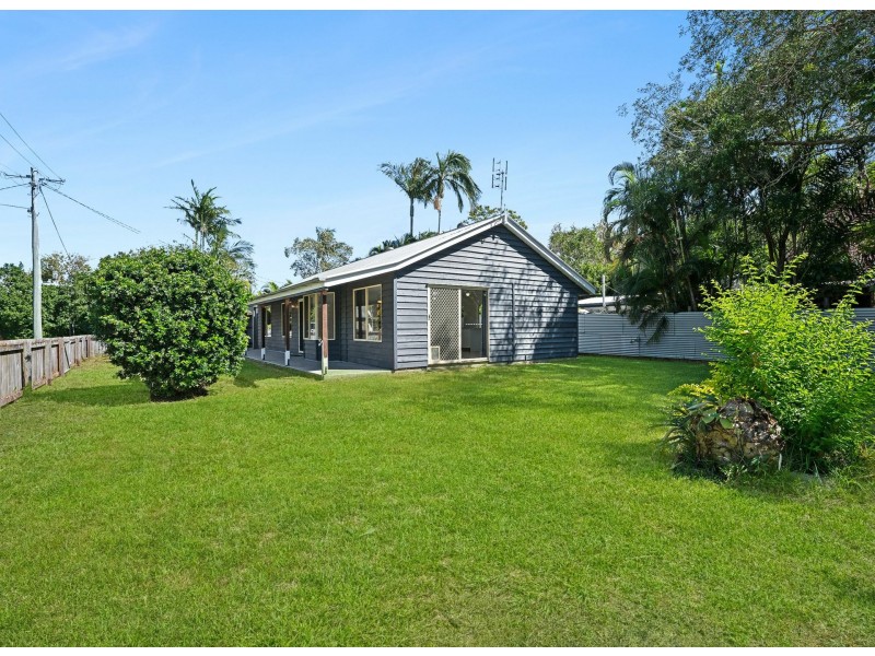 9 Kandoo Street, Pacific Paradise QLD 4564