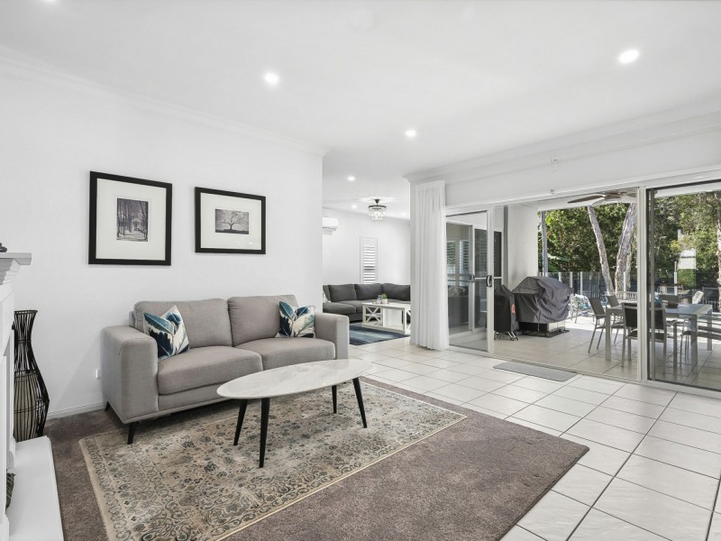 9 Sand Lane, Twin Waters QLD 4564