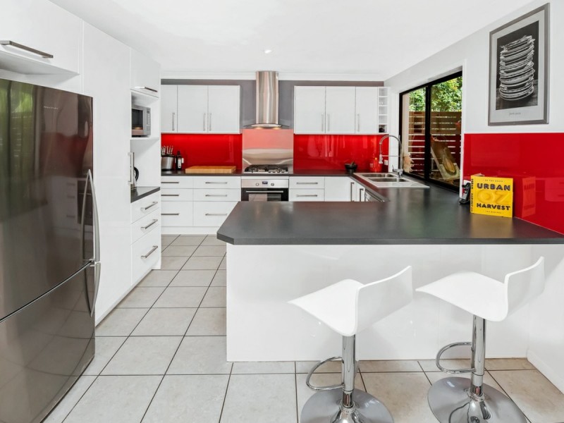 10 Sunview Drive, Twin Waters QLD 4564