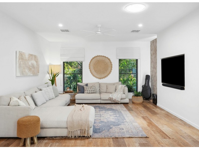 47 Baywater Drive, Twin Waters QLD 4564