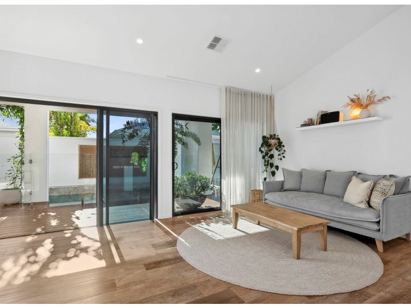 47 Baywater Drive, Twin Waters QLD 4564