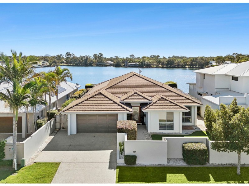 9 Moorings Circuit, Twin Waters QLD 4564