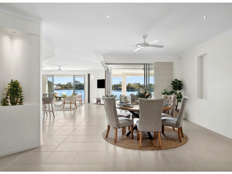 9 Moorings Circuit, Twin Waters QLD 4564