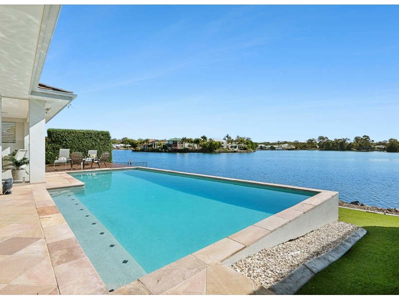 9 Moorings Circuit, Twin Waters QLD 4564