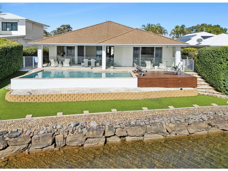 9 Moorings Circuit, Twin Waters QLD 4564