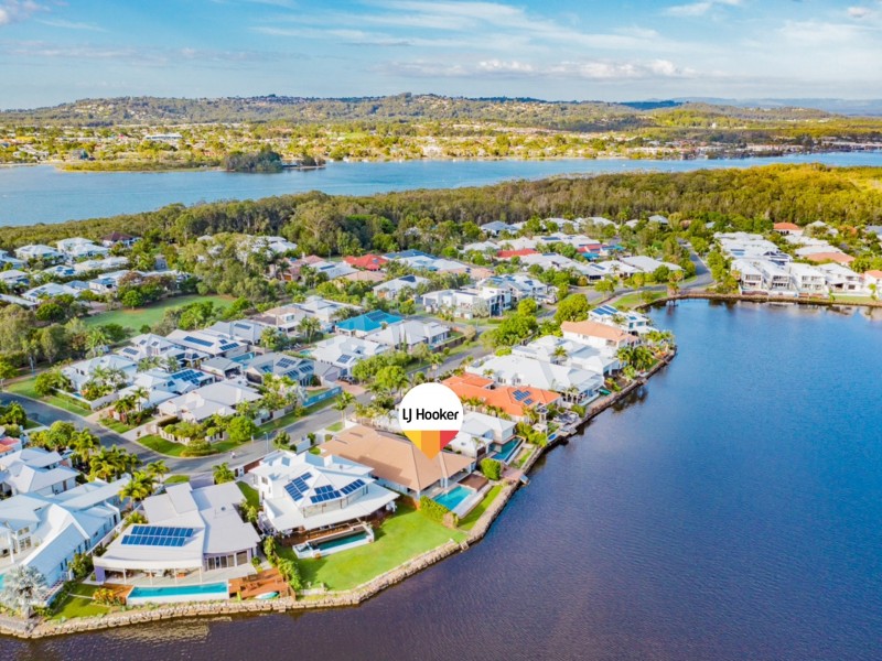 9 Moorings Circuit, Twin Waters QLD 4564