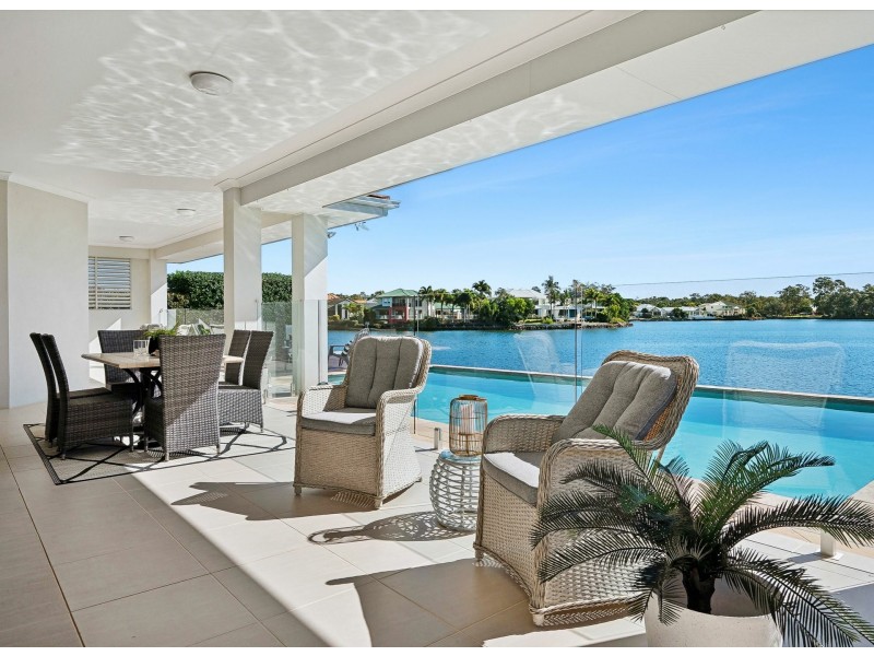 9 Moorings Circuit, Twin Waters QLD 4564