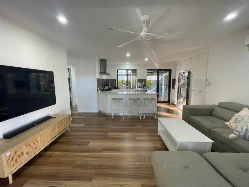 636 David Low Way, Pacific Paradise QLD 4564