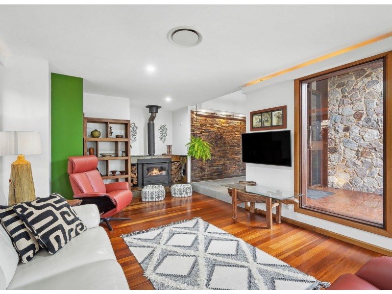 35 Lake View Drive, Twin Waters QLD 4564