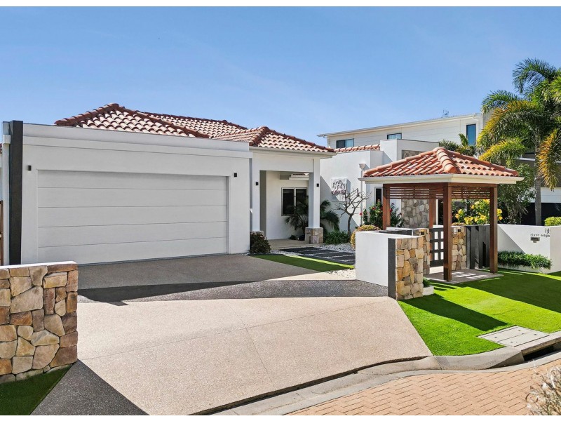 11 River Edge Court, Twin Waters QLD 4564