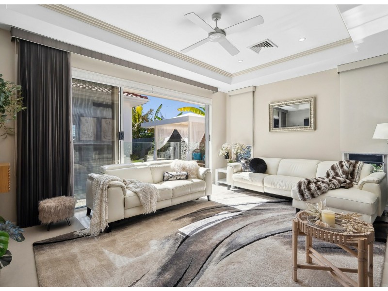 11 River Edge Court, Twin Waters QLD 4564