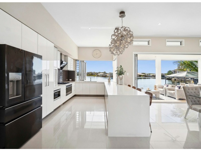 11 River Edge Court, Twin Waters QLD 4564