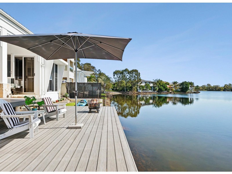 11 River Edge Court, Twin Waters QLD 4564