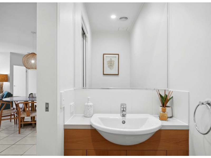 149/80 North Shore Road, Twin Waters QLD 4564