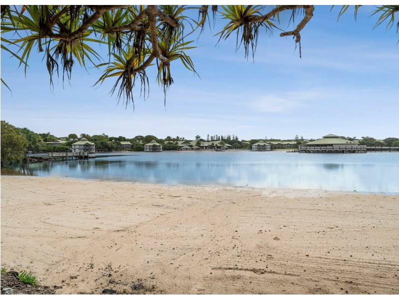 149/80 North Shore Road, Twin Waters QLD 4564