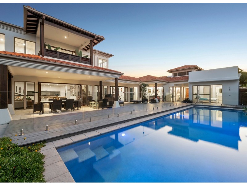 10 River Edge Court, Twin Waters QLD 4564