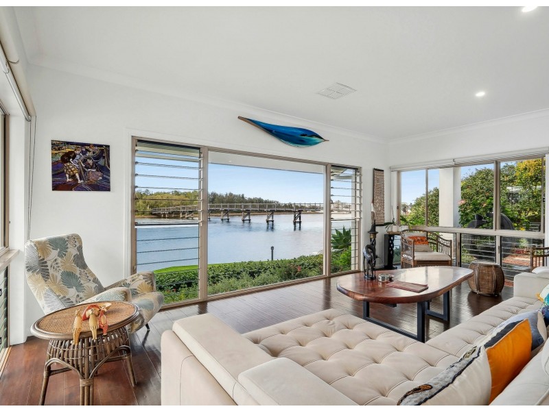 10 River Edge Court, Twin Waters QLD 4564