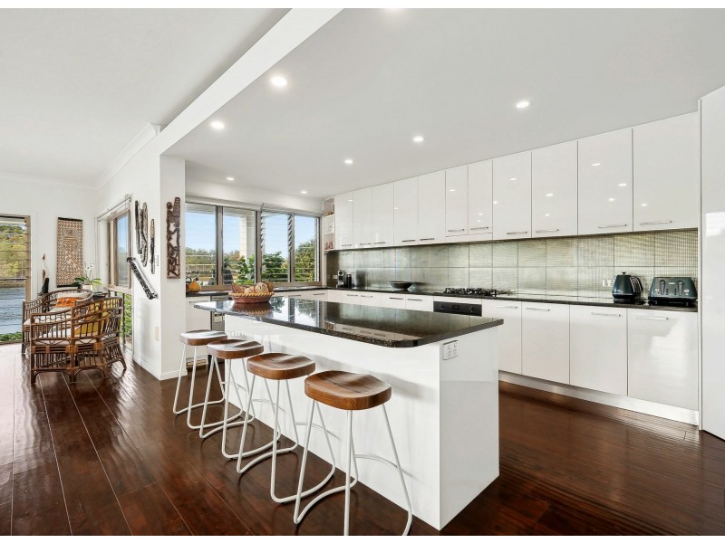 10 River Edge Court, Twin Waters QLD 4564