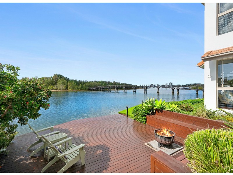 10 River Edge Court, Twin Waters QLD 4564