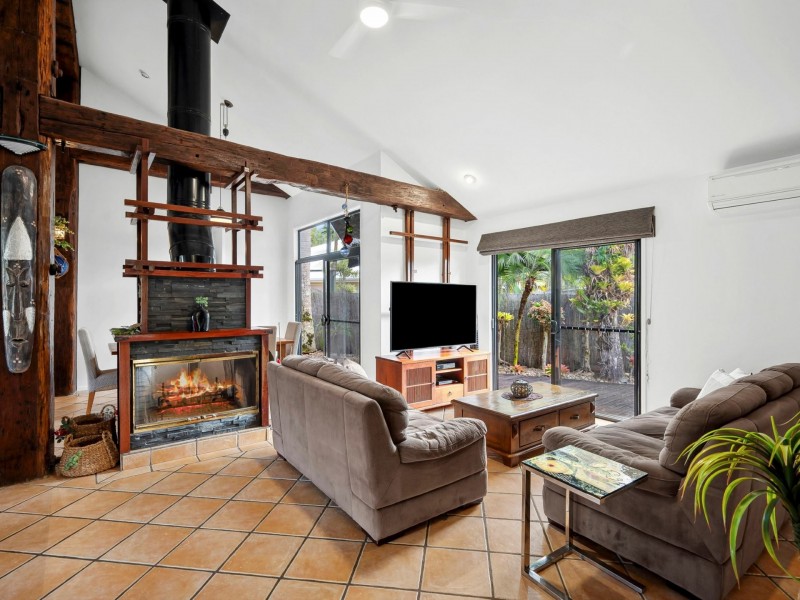 4 Watergum Place, Twin Waters QLD 4564