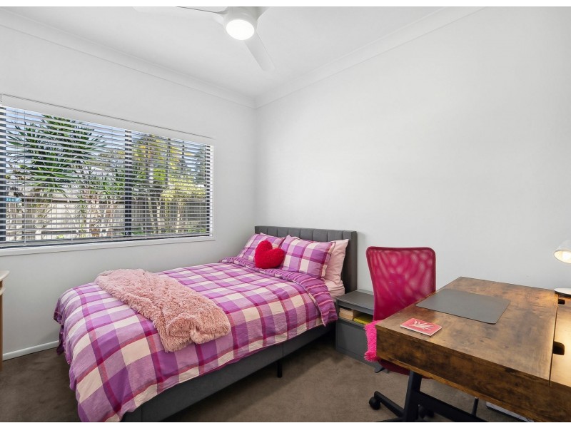 4 Watergum Place, Twin Waters QLD 4564