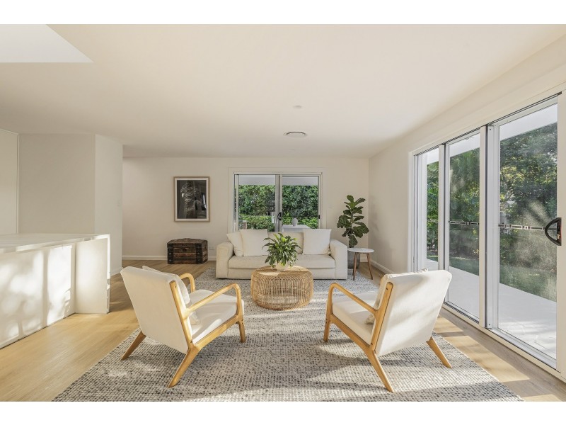 2 Fantail Place, Twin Waters QLD 4564