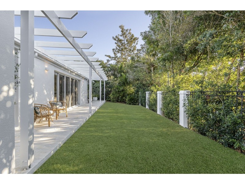 2 Fantail Place, Twin Waters QLD 4564