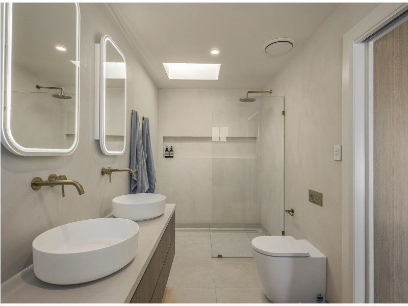 2 Fantail Place, Twin Waters QLD 4564