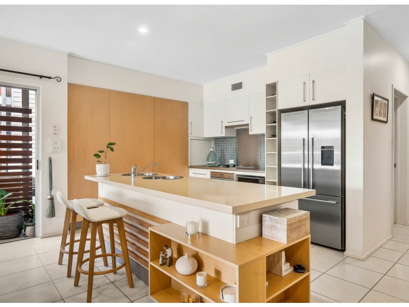 86/80 North Shore Road, Twin Waters QLD 4564