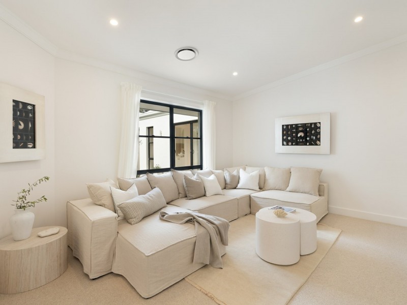 1 Peatling Lane, Twin Waters QLD 4564