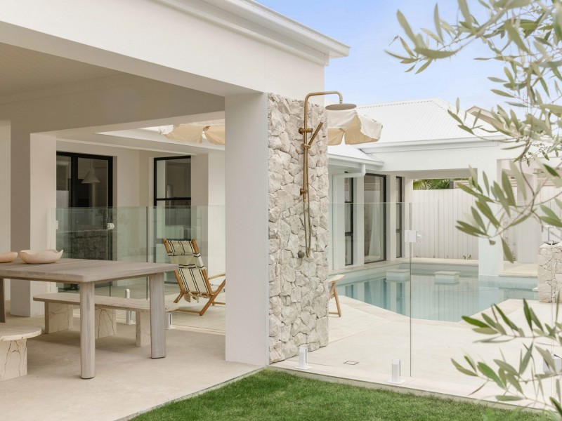 1 Peatling Lane, Twin Waters QLD 4564