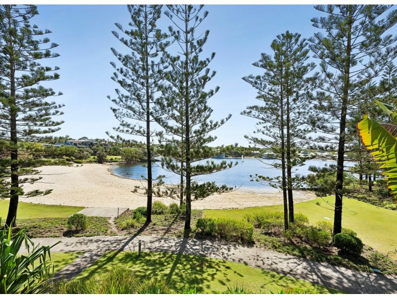 46/80 North Shore Road, Twin Waters QLD 4564