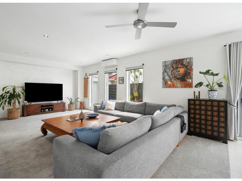 52 Anchorage Circuit, Twin Waters QLD 4564