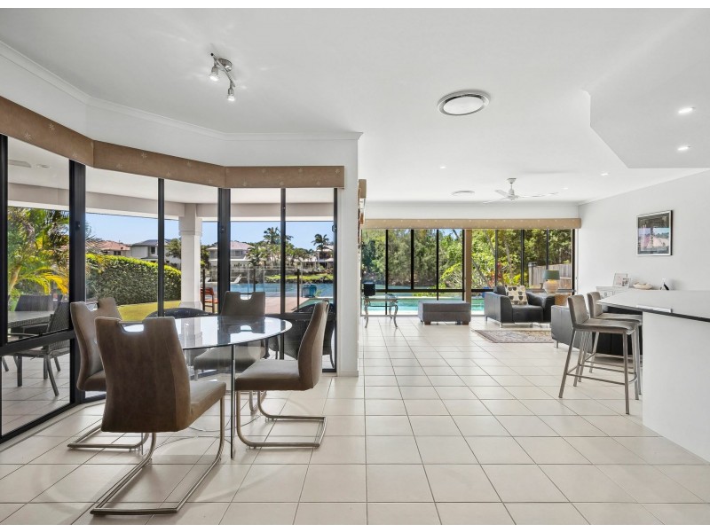 16 Mariner Place, Twin Waters QLD 4564