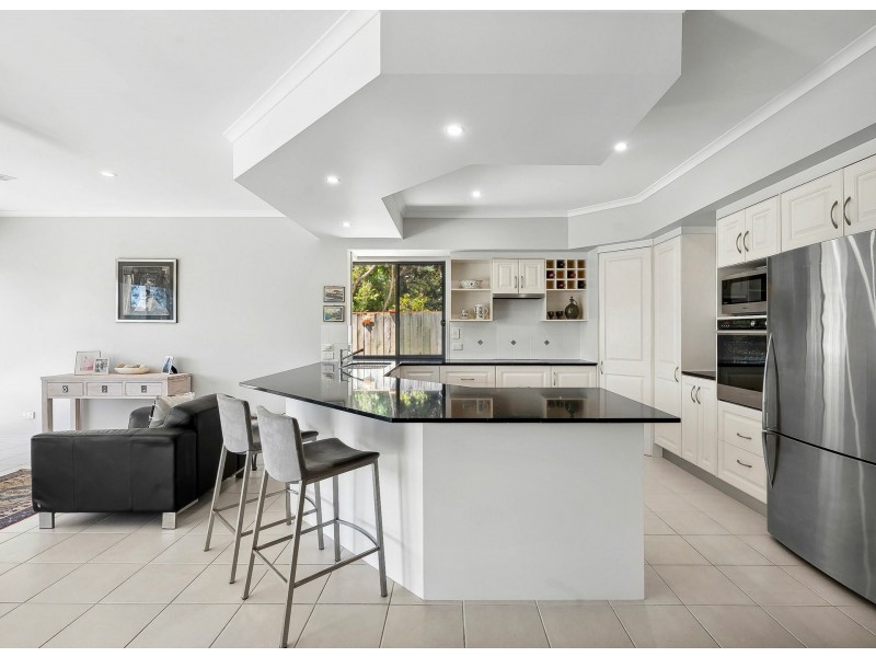 16 Mariner Place, Twin Waters QLD 4564