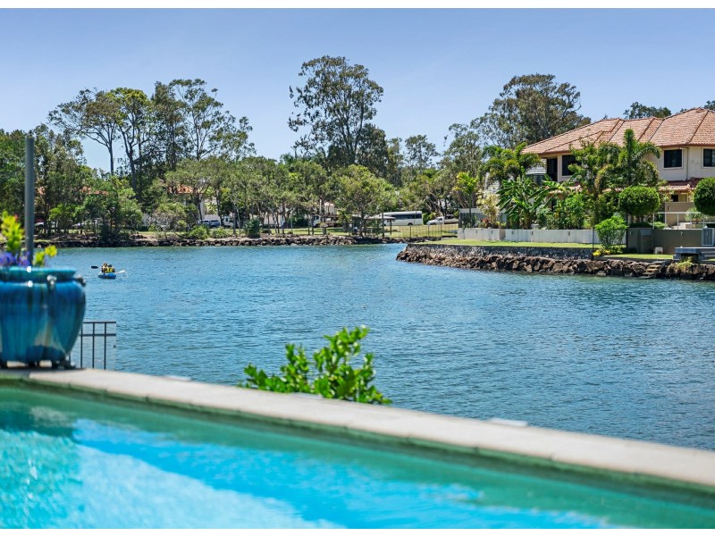 16 Mariner Place, Twin Waters QLD 4564