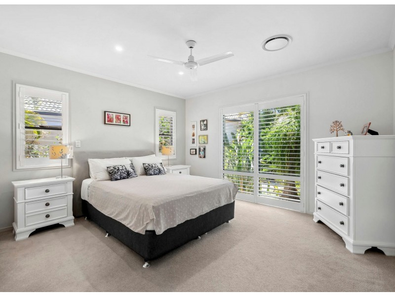 16 Mariner Place, Twin Waters QLD 4564