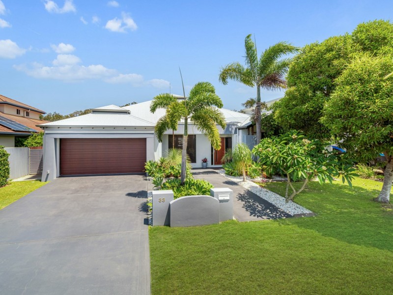 33 Moorings Circuit, Twin Waters QLD 4564