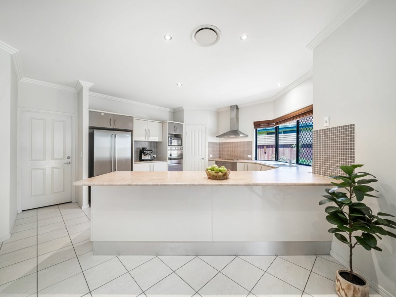 33 Moorings Circuit, Twin Waters QLD 4564