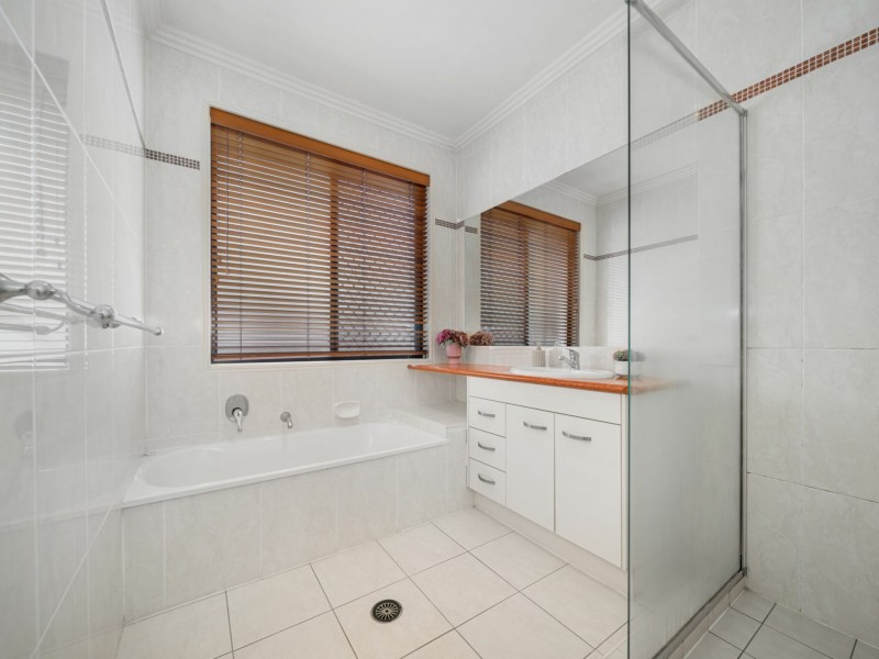 33 Moorings Circuit, Twin Waters QLD 4564