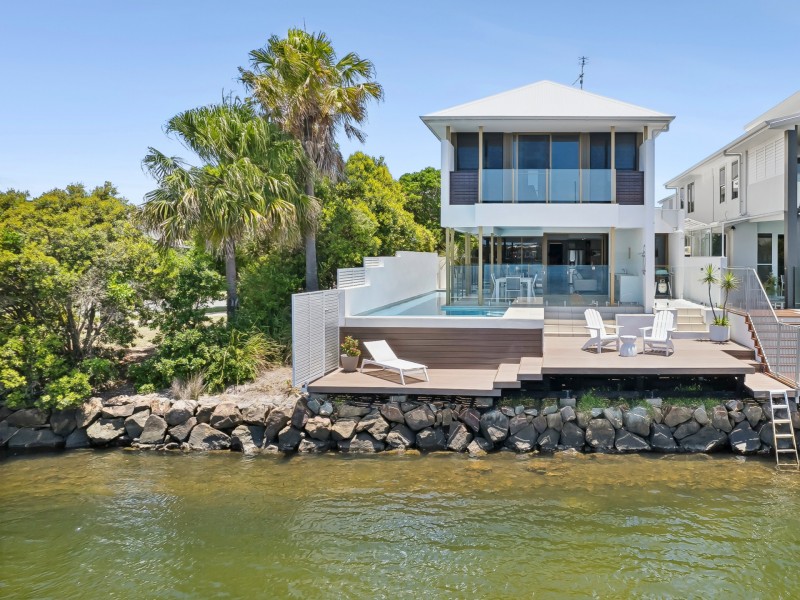 12 Staysail Place, Twin Waters QLD 4564