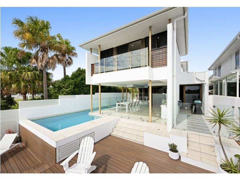 12 Staysail Place, Twin Waters QLD 4564
